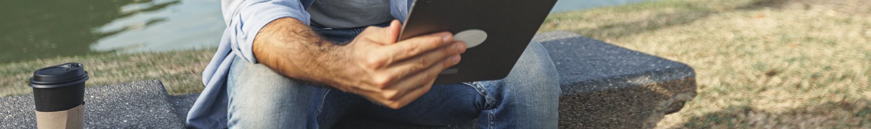 Man_Park_Tablet_City