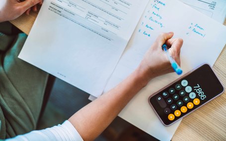 Calculator_Writing_Hand