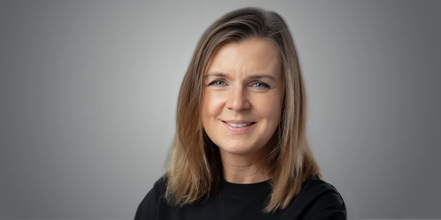 eva svobodova group grey